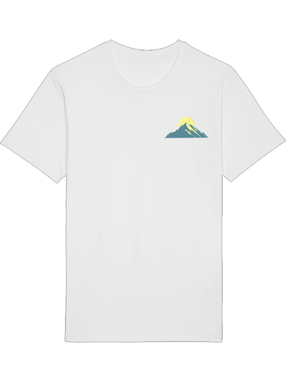 Adventure Awaits - Unisex Organic Shirt